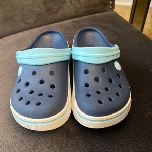 🎉1 HOUR SALE🎉 Crocs size 12/13 Kids Unisex